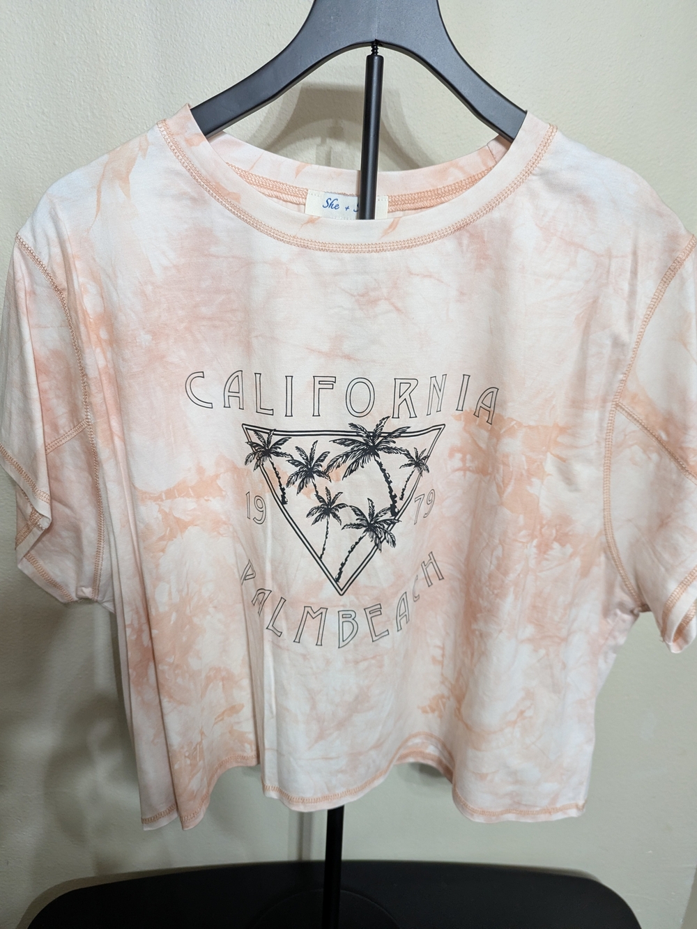 She + Sky Peach Tie-Dye 'California Palmbeach' Graphic Tee